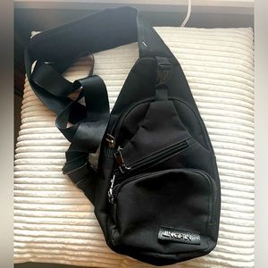 Jingpin Black Unisex Crossbody Sling Bag